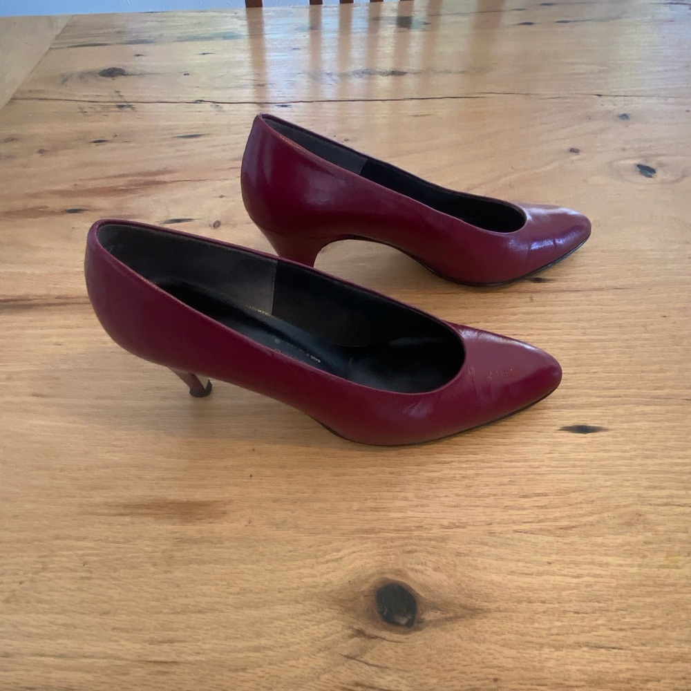 DeLiso Women's Burgundy Heels 7 Preloved - Picture 6 of 9